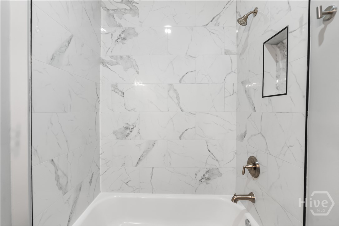 523 East 39th Street Savannah, GA 31401 - Photo 34 of 44