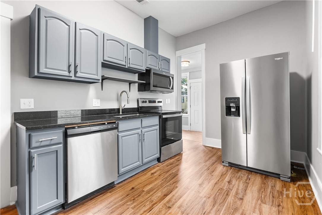 523 East 39th Street Savannah, GA 31401 - Photo 37 of 44