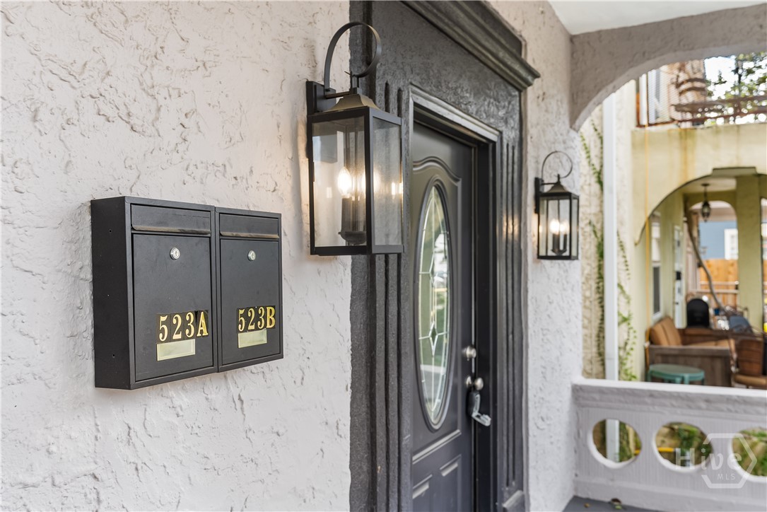 523 East 39th Street Savannah, GA 31401 - Photo 8 of 44