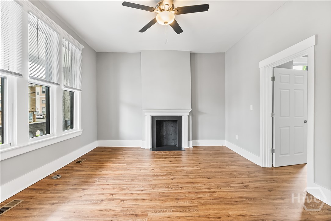 523 East 39th Street Savannah, GA 31401 - Photo 9 of 44