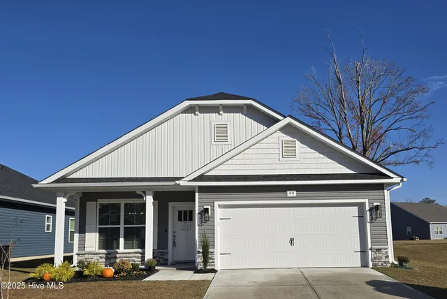 $328,550 | 94 Fishing Creek Drive, New Bern, NC 28562