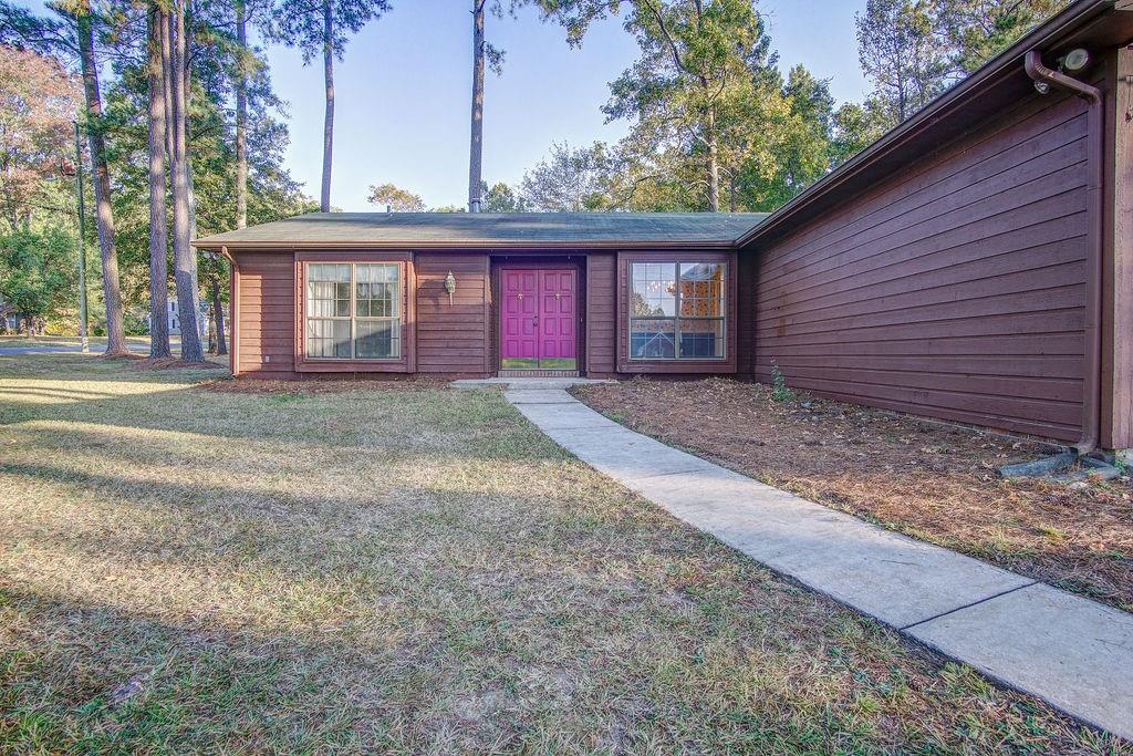 100 Treeside Drive Rome, GA 30165 - Photo 1 of 1 a view of a house with a yard