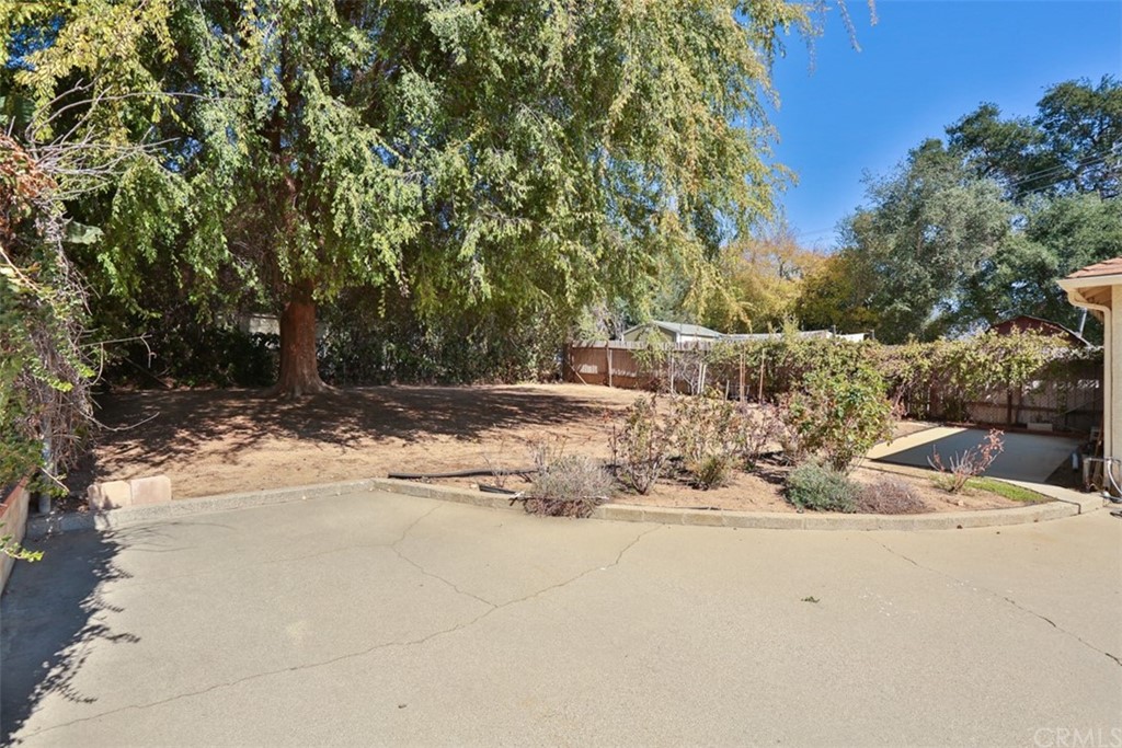 2235 Garfias Drive Pasadena, CA 91104 - Photo 27 of 40