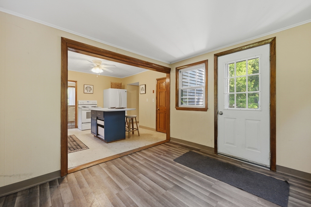 91 Kimball Road Amesbury, MA 01913 - Photo 5 of 32 Gallery Image 5