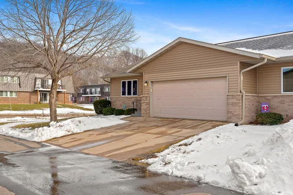 $329,000 | 3316 Rosehill Place, Unit 24, La Crosse, WI 54601