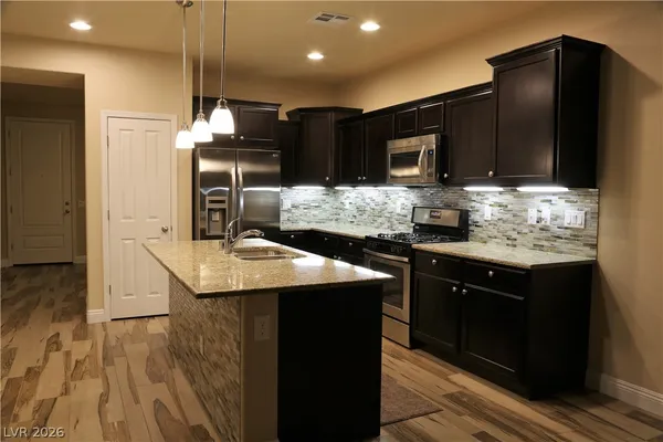 $2,595 | 5667 Oak Bend Drive, Las Vegas, NV 89135