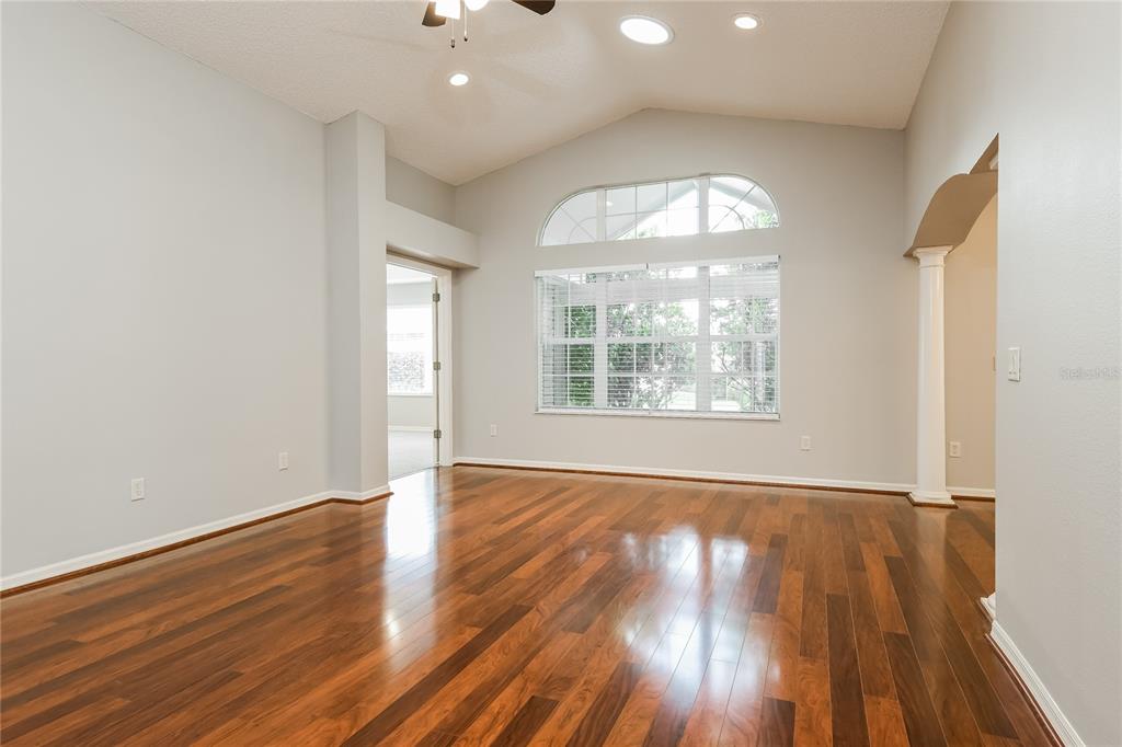 952 Talapia Loop The Villages, FL 32162 - Photo 3 of 16