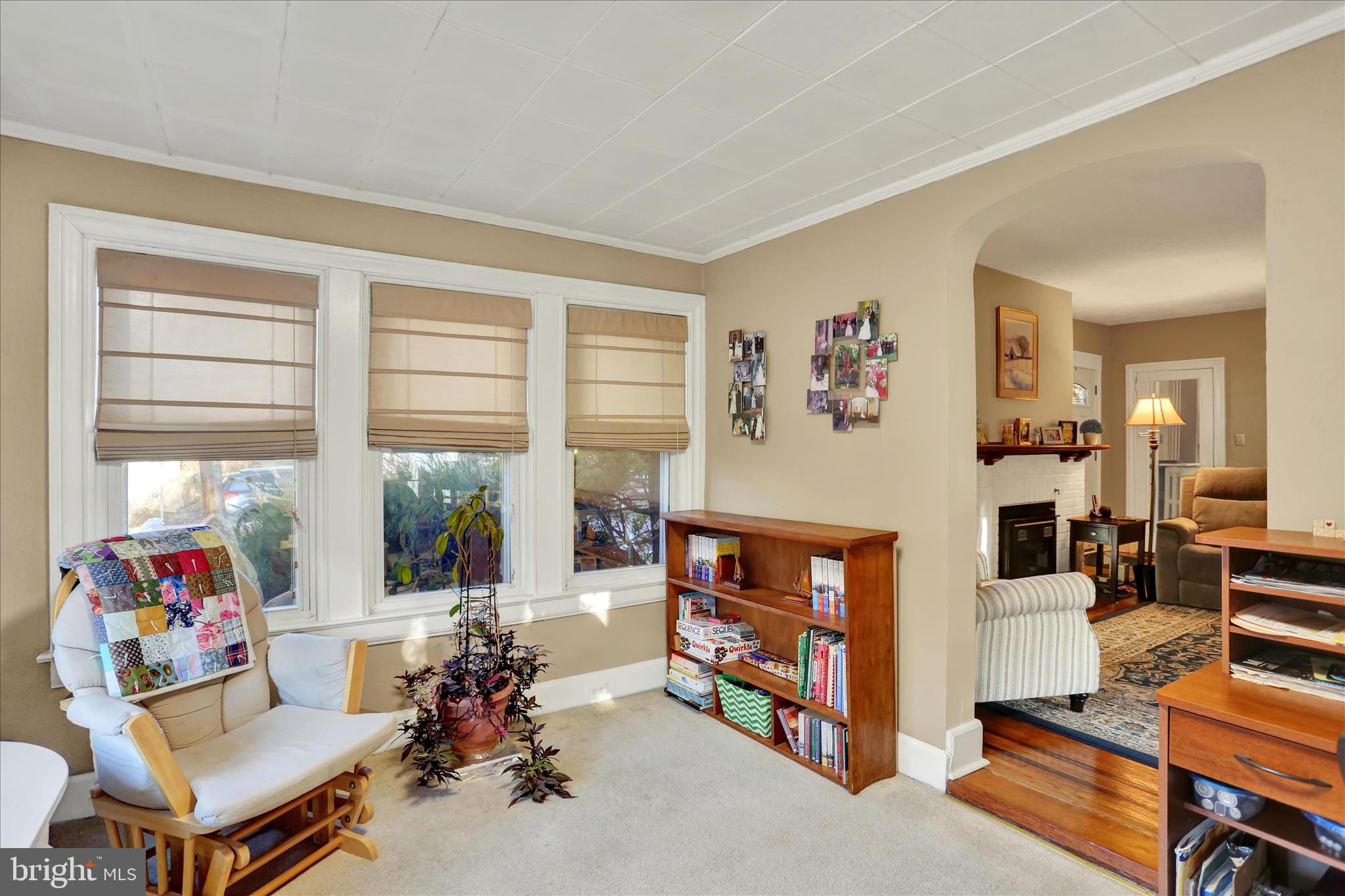 117 Center Street Reading, PA 19606 - Photo 12 of 28 a living room with furniture and a potted plant