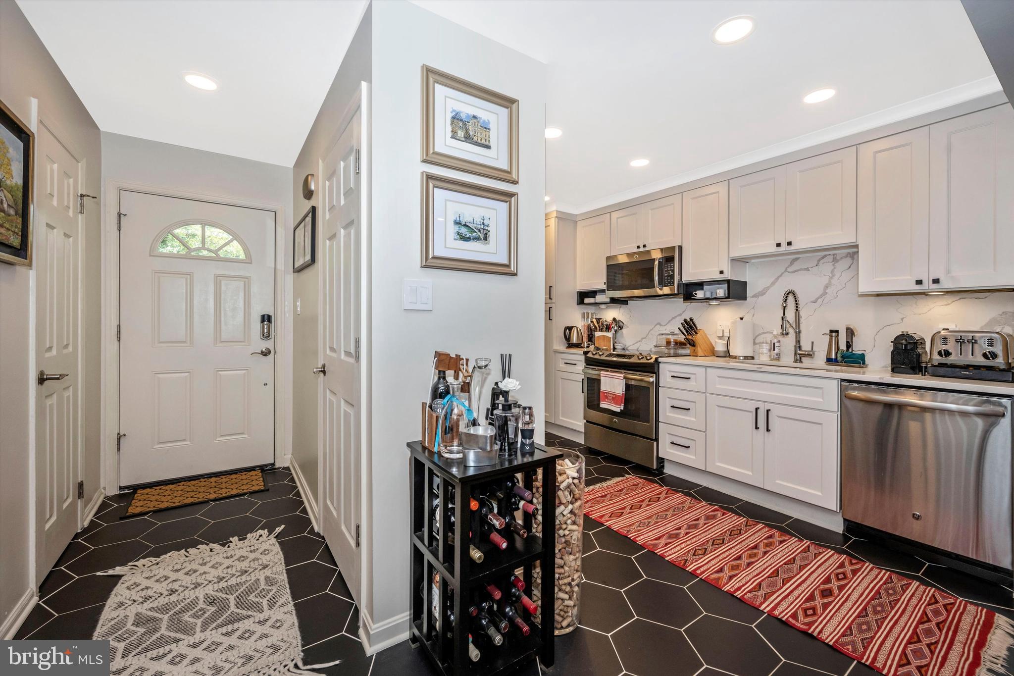 6402 Montrose Road Rockville, MD 20852 - Photo 3 of 45