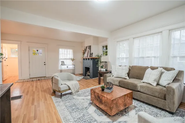 $284,900 | 2817 Milton Avenue, Geddes, NY 13209