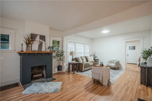 $284,900 | 2817 Milton Avenue, Geddes, NY 13209