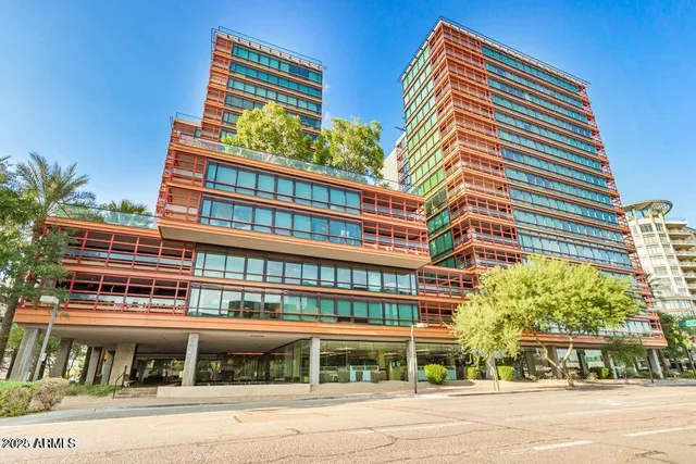 $1,900 | 4808 North 24th Street, Unit 523, Phoenix, AZ 85016