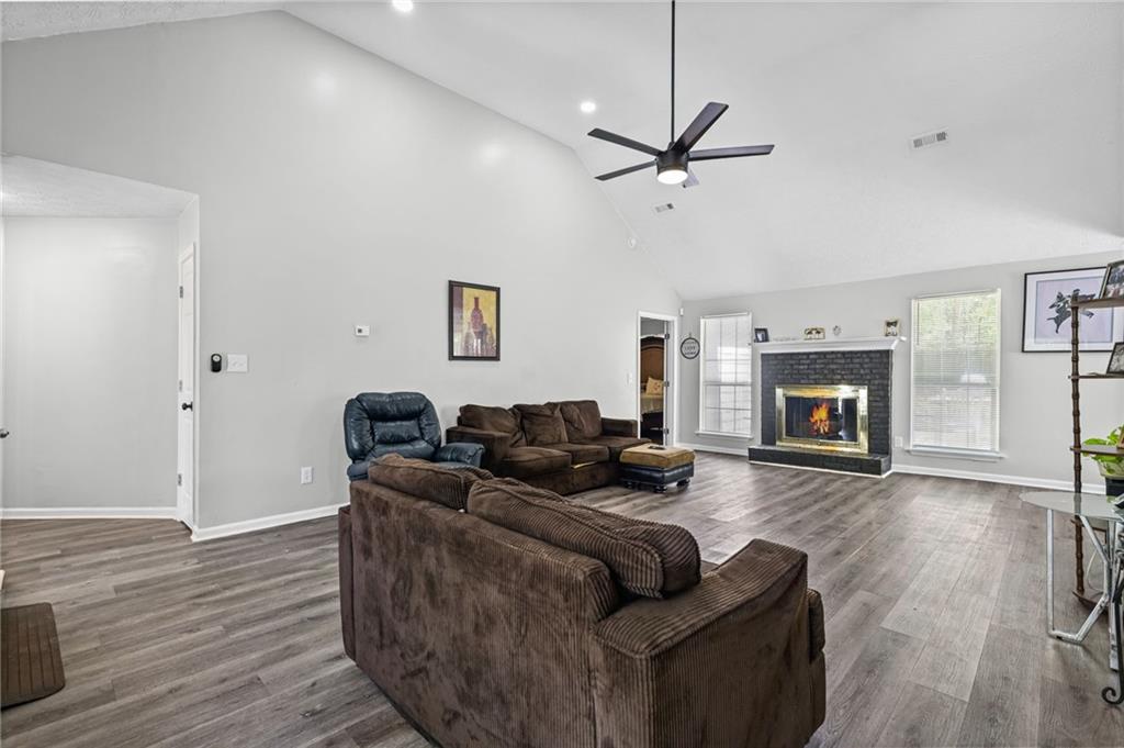 365 Cook Drive Ellenwood, GA 30294 - Photo 5 of 28
