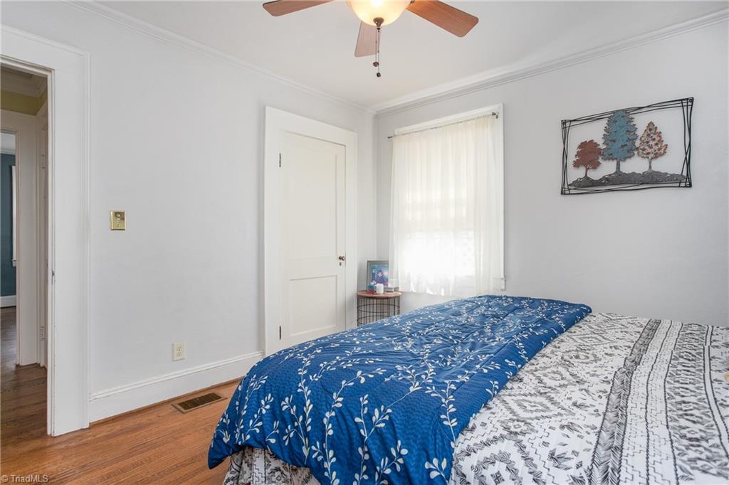 407 Spring Street Thomasville, NC 27360 - Photo 12 of 24 Gallery Image 12