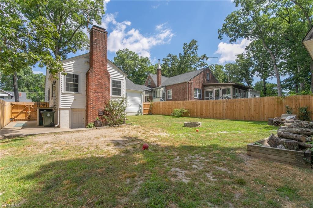 407 Spring Street Thomasville, NC 27360 - Photo 17 of 24 Gallery Image 17