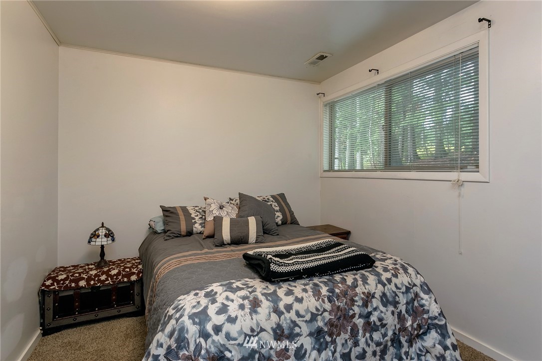 1954 Yew Street Road Bellingham, WA 98229 - Photo 19 of 25 Gallery Image 19