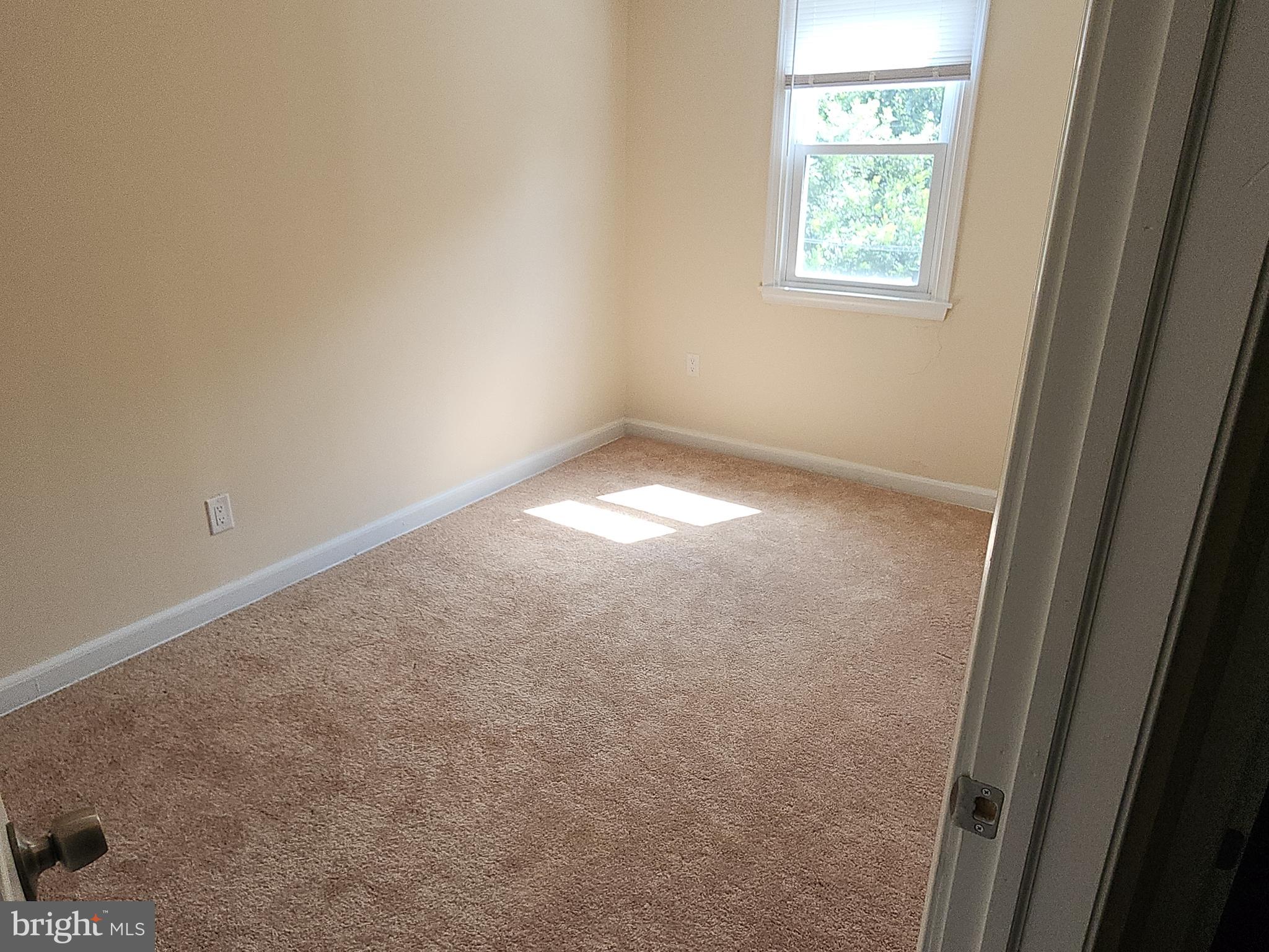 2686 Bridge Street Philadelphia, PA 19137 - Photo 15 of 30 an empty room with a window