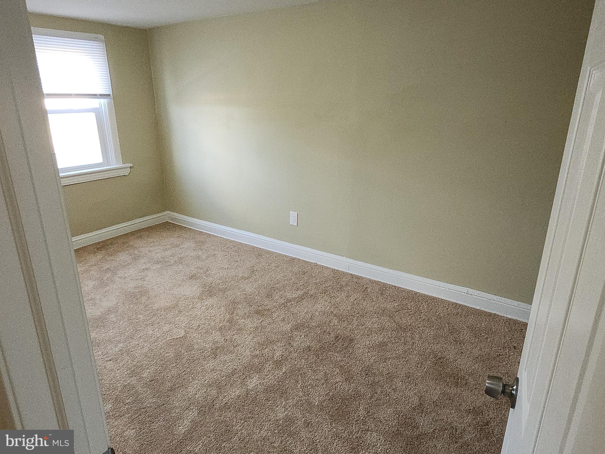2686 Bridge Street Philadelphia, PA 19137 - Photo 18 of 30 an empty room with a window