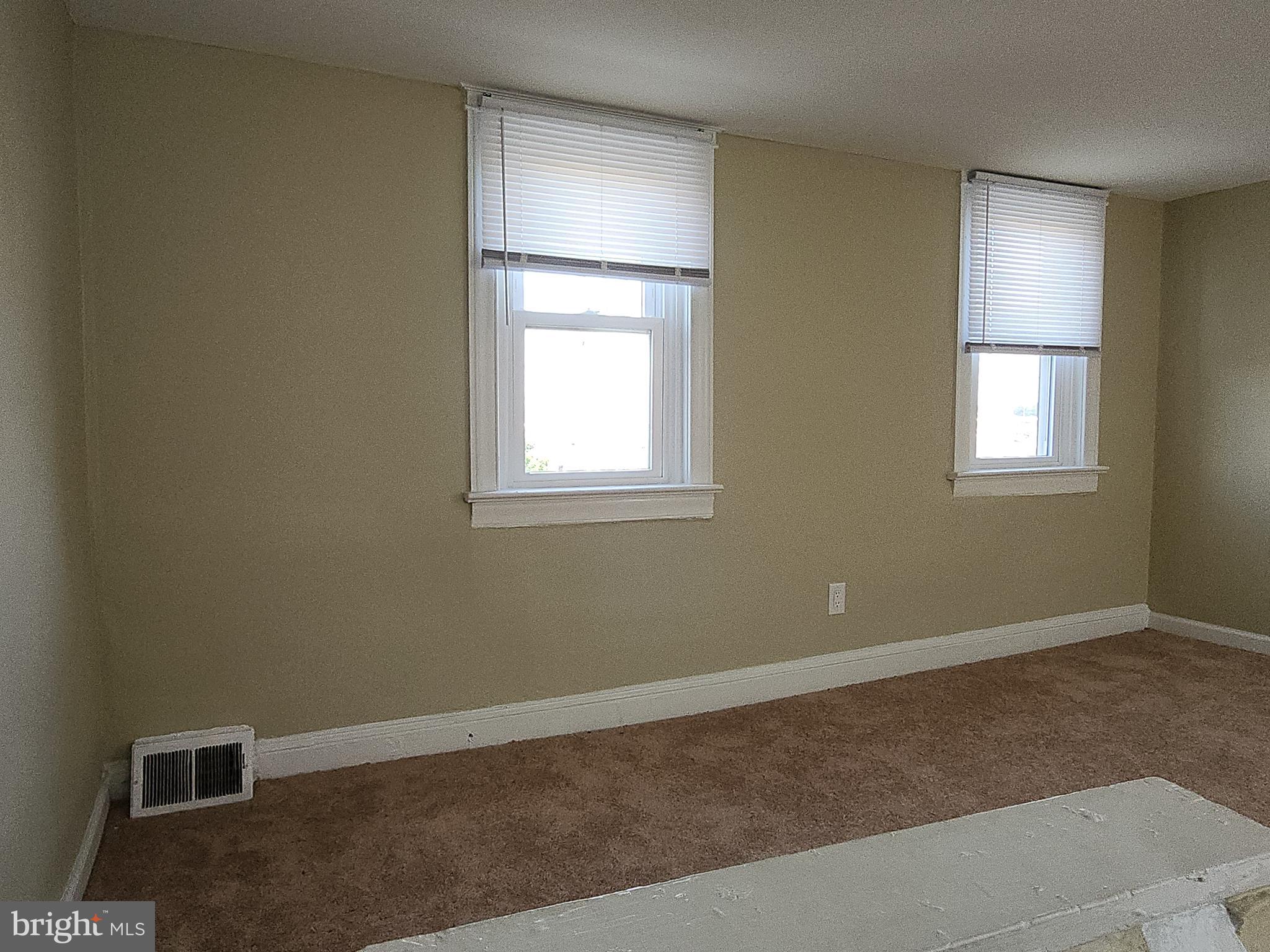 2686 Bridge Street Philadelphia, PA 19137 - Photo 20 of 30 an empty room with windows