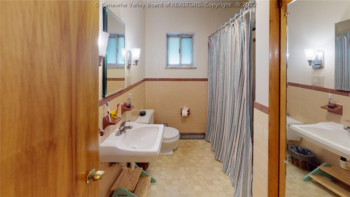 4135 Auburn Road Huntington, WV 25704 - Photo 11 of 15 Gallery Image 11