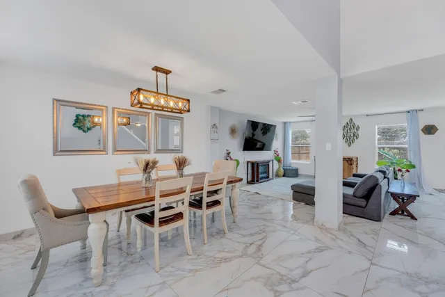 $276,900 | 18400 Sun Haven Cove, Elgin, TX 78621