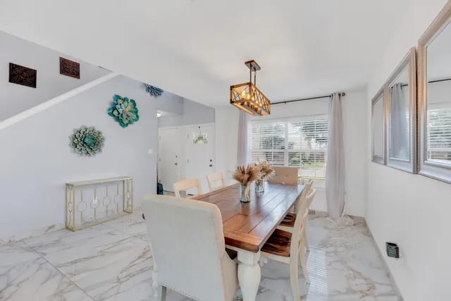 $276,900 | 18400 Sun Haven Cove, Elgin, TX 78621