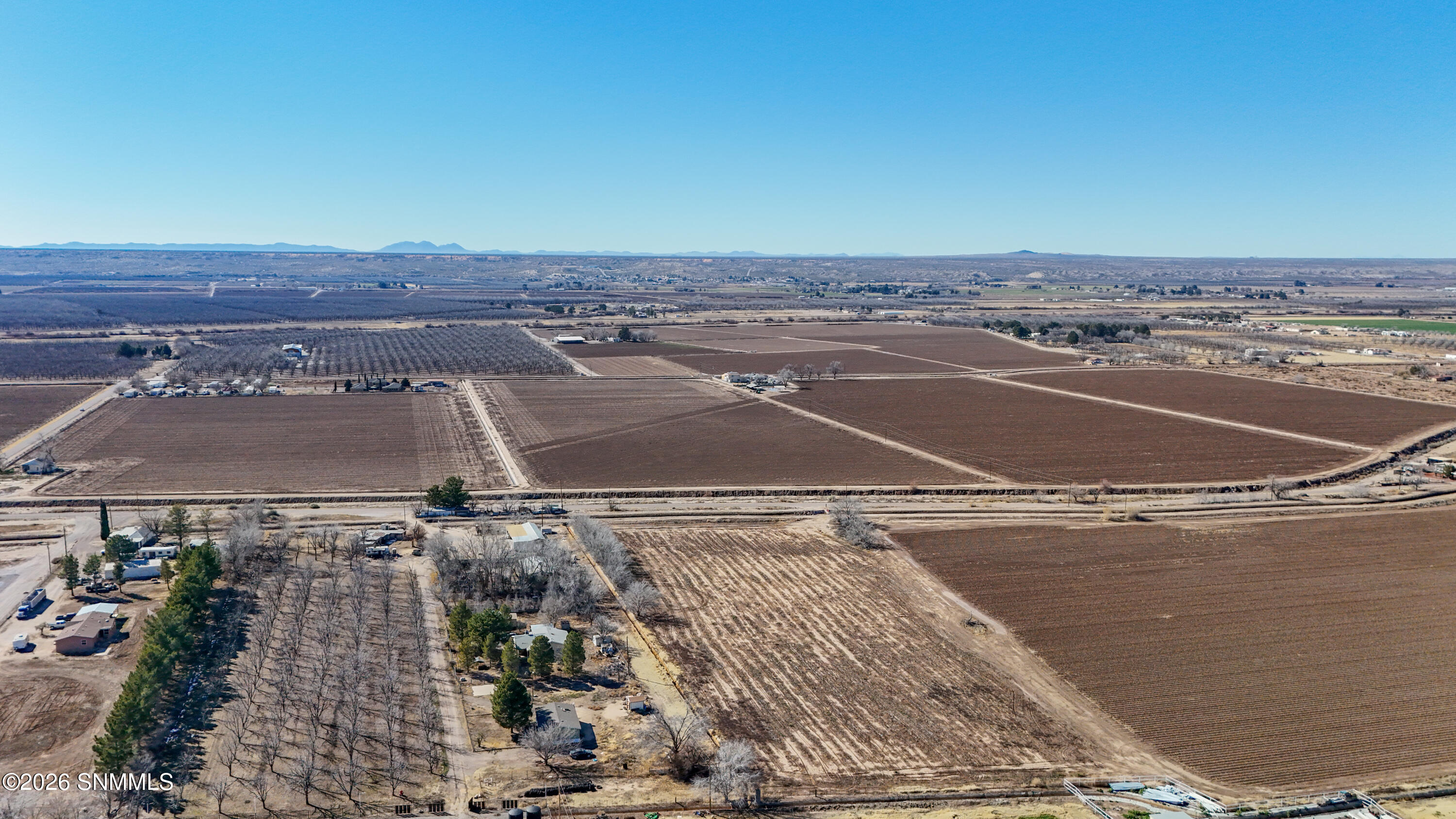 2950 Bosque Road Anthony, NM 88021 - Photo 4 of 21 Photo Jan 27 2026, 1 54 02 PM