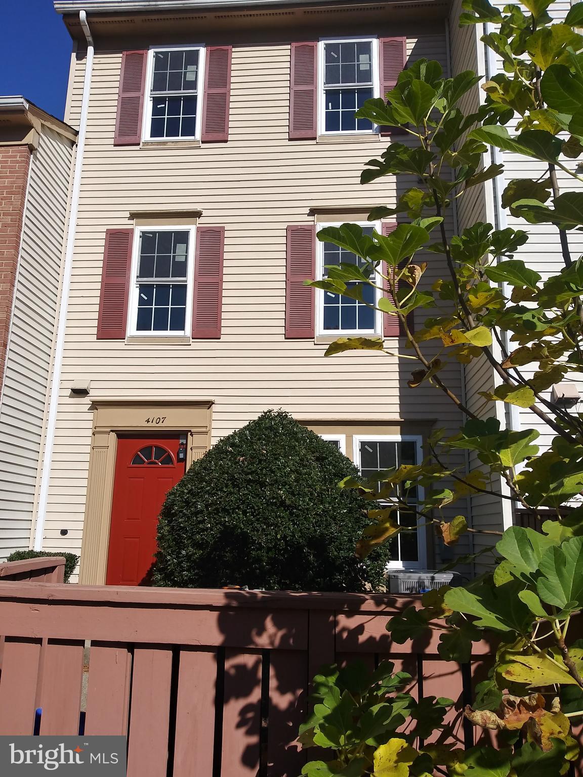 4107 Peppertree Lane Silver Spring, MD 20906 - Photo 2 of 23 Gallery Image 2