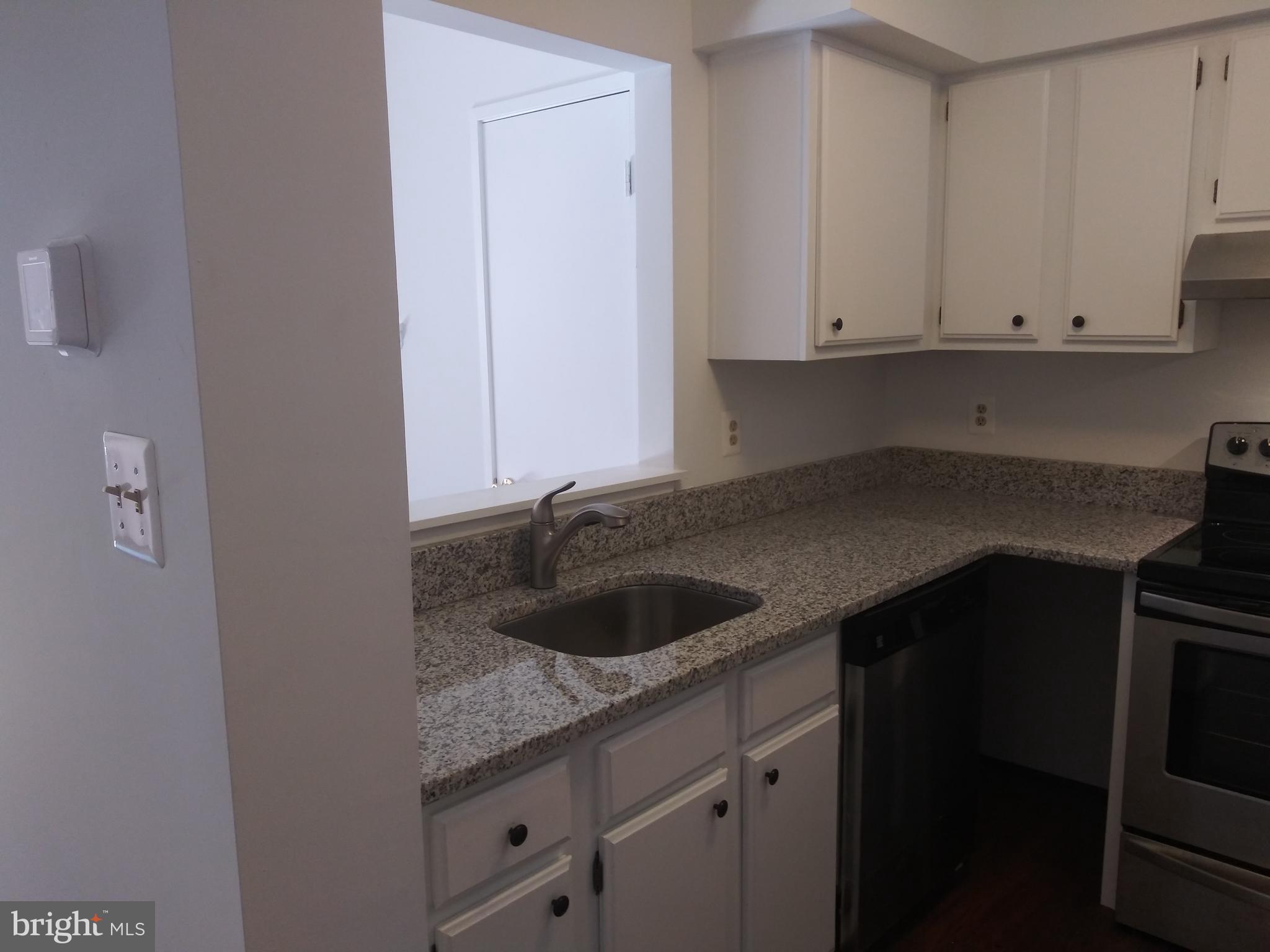 4107 Peppertree Lane Silver Spring, MD 20906 - Photo 6 of 23 Upgraded kit w/granite ctrs & stainless appliances