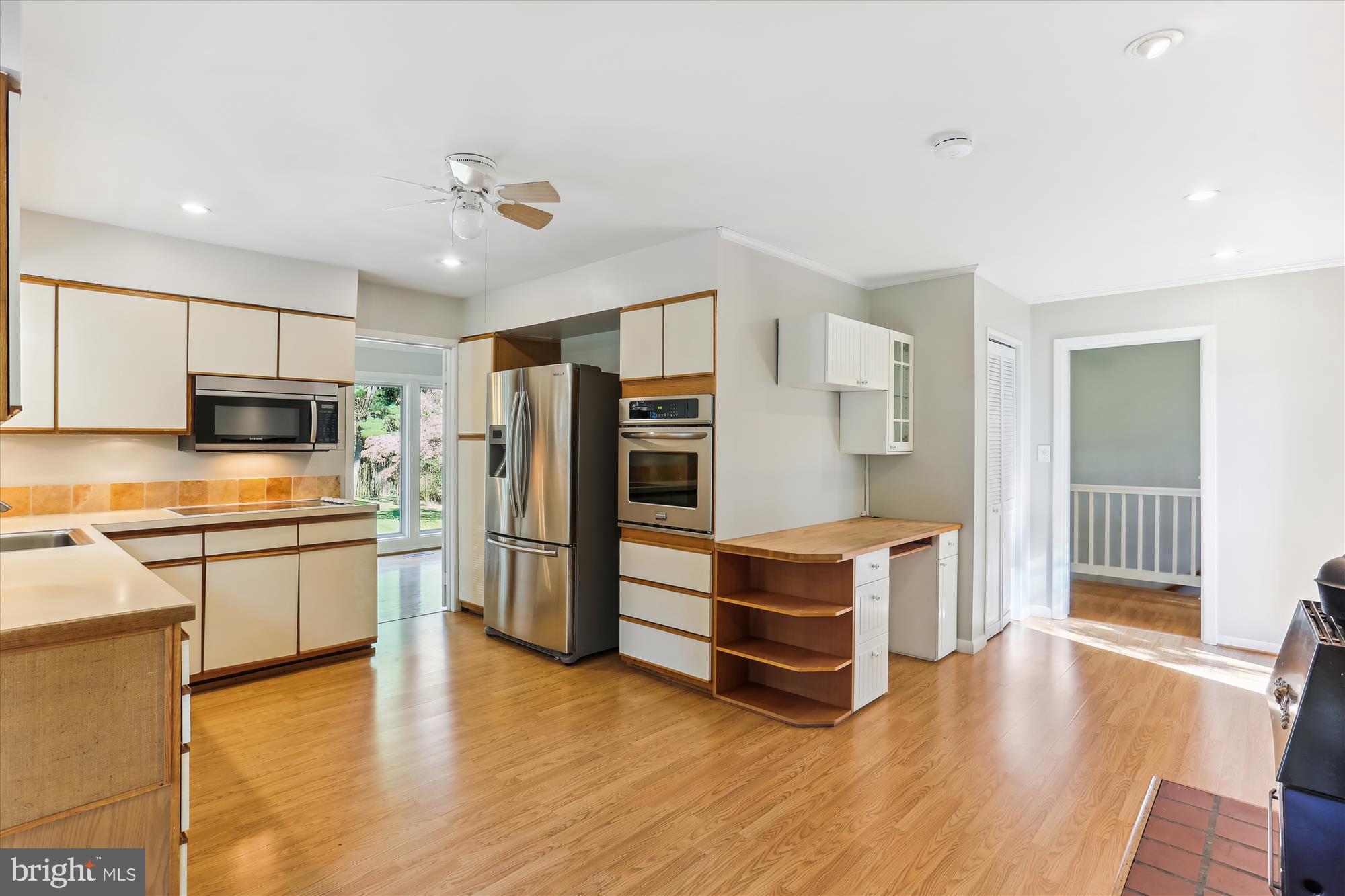 816 Olive Drive Silver Spring, MD 20905 - Photo 2 of 72 Eat in kitchen
