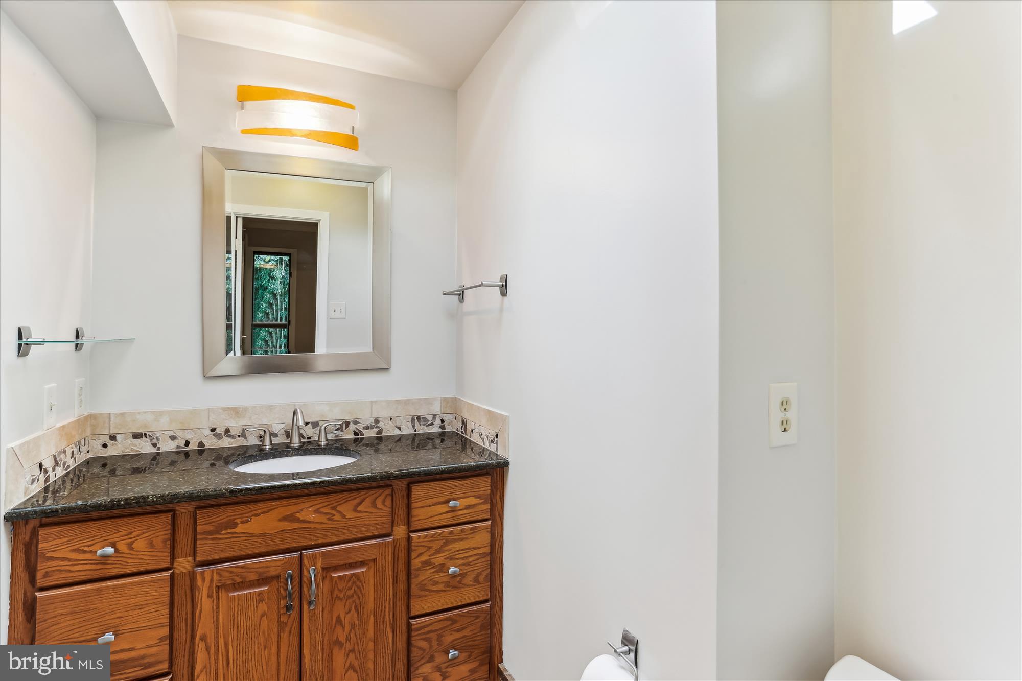 816 Olive Drive Silver Spring, MD 20905 - Photo 29 of 72 Primary bathroom