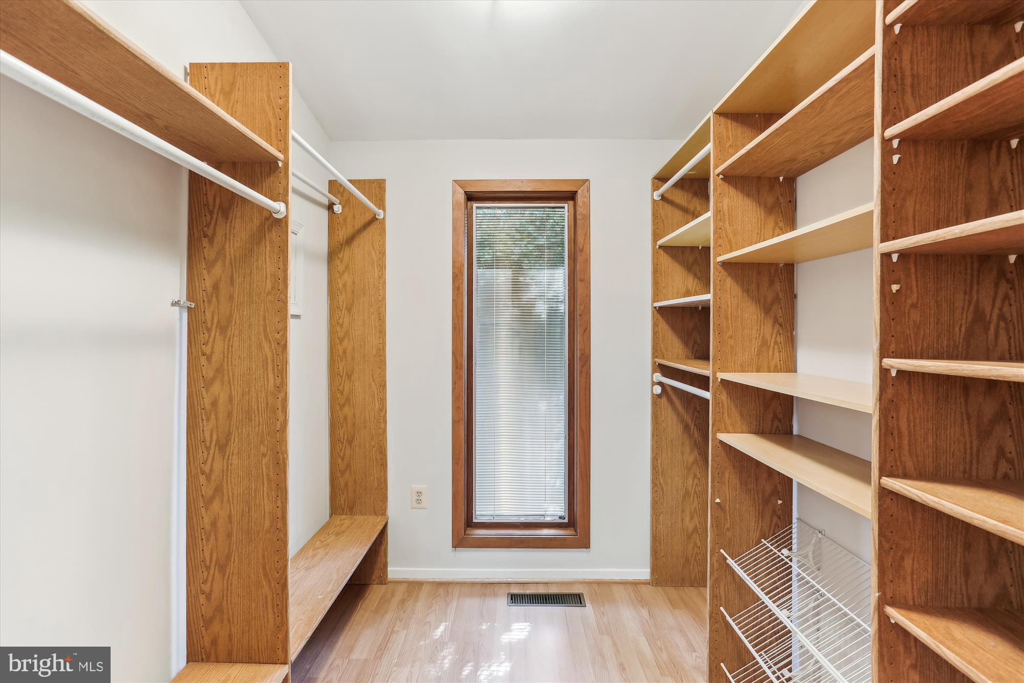 816 Olive Drive Silver Spring, MD 20905 - Photo 30 of 72 Walk in primary closet