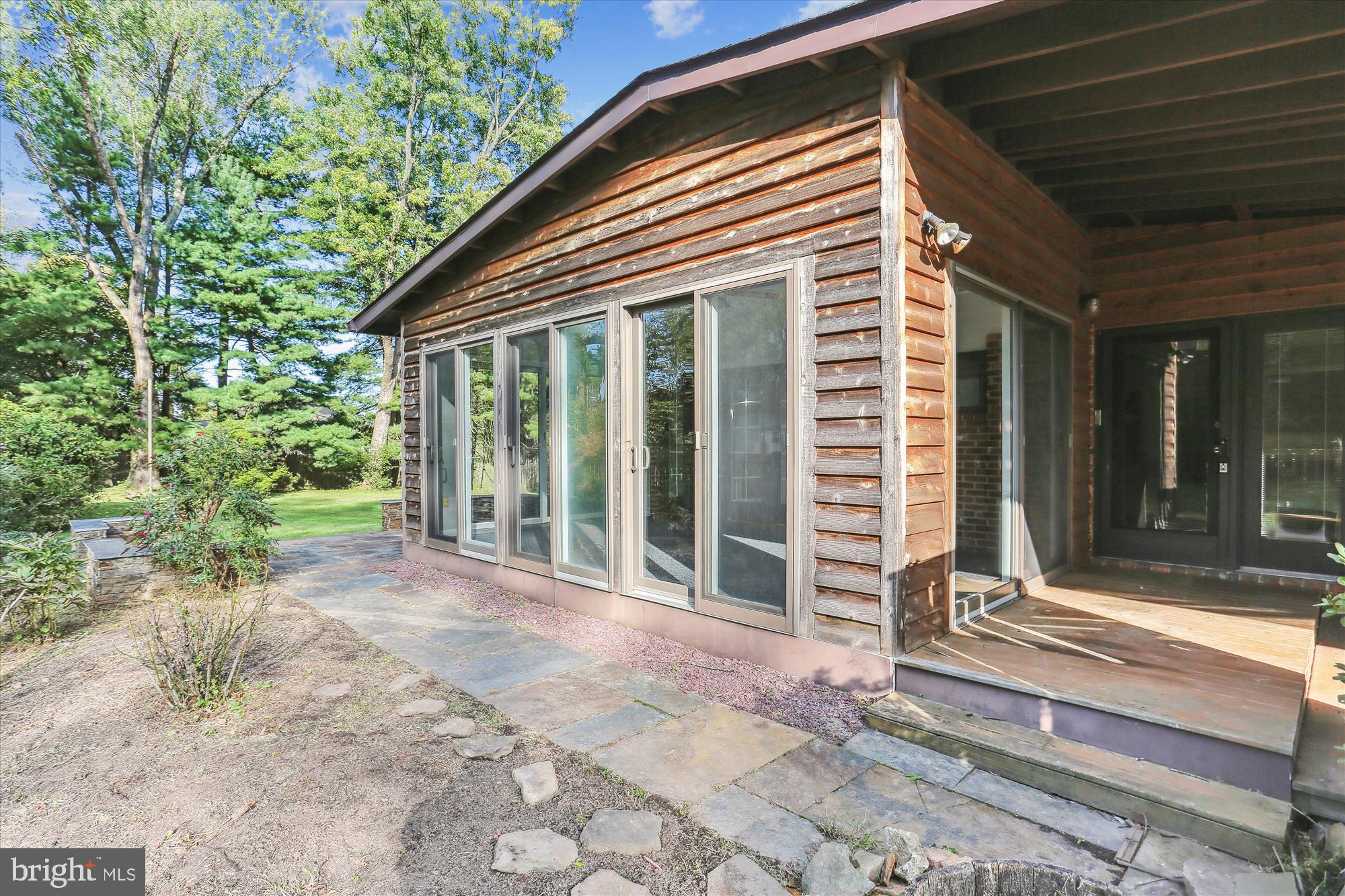 816 Olive Drive Silver Spring, MD 20905 - Photo 58 of 72 Side yard-perfect for garden