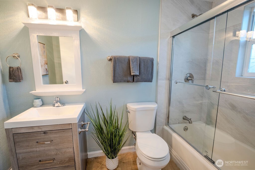 12419 Southeast Petrovitsky Road Renton, WA 98058 - Photo 13 of 20 Gallery Image 13