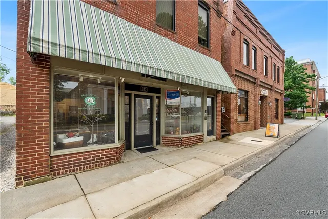 $474,000 | 215 West 3rd Street, Farmville, VA 23901