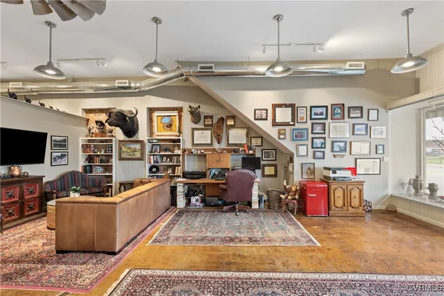 $474,000 | 215 West 3rd Street, Farmville, VA 23901