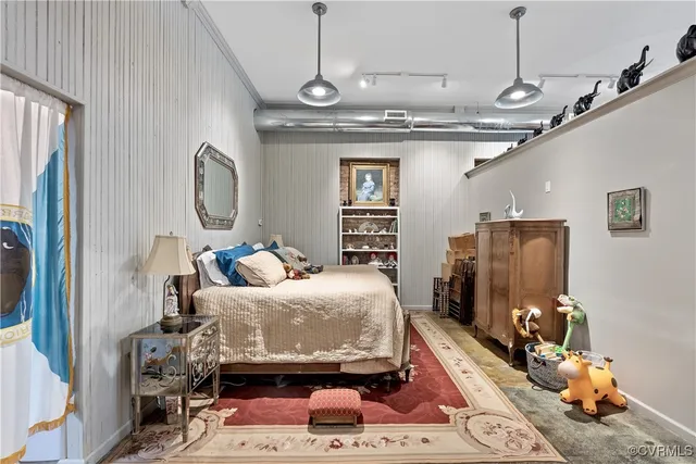 $474,000 | 215 West 3rd Street, Farmville, VA 23901