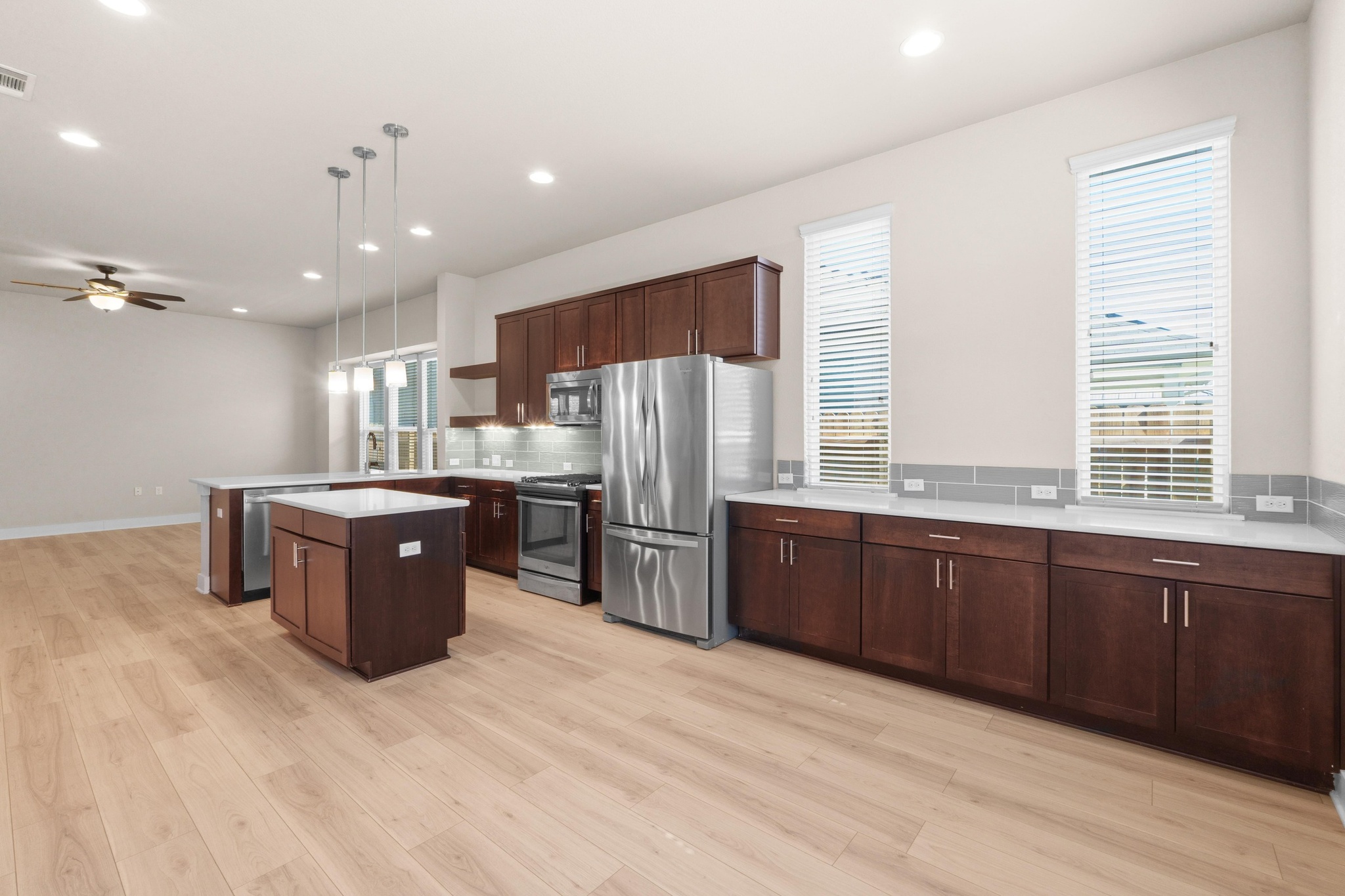 6409 Alleyton Drive Austin, TX 78721 - Photo 14 of 32