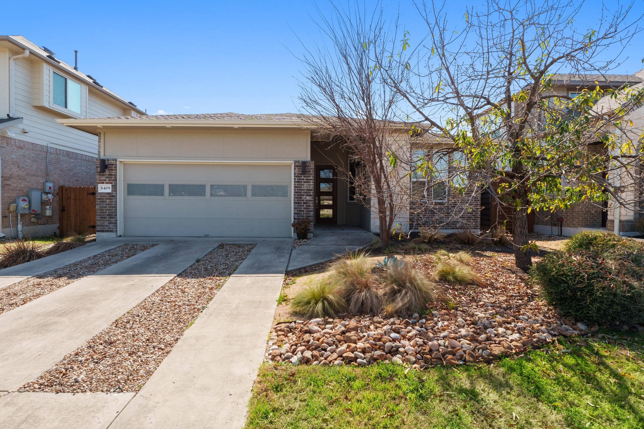 6409 Alleyton Drive Austin, TX 78721 - Photo 7 of 32