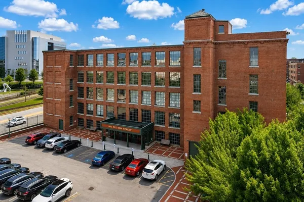 $3,000 | 491 Dutton Street, Unit 209, Lowell, MA 01854