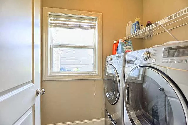 5102 Jacks Boulevard Champaign, IL 61822 - Photo 29 of 36 a utility room with dryer and washer