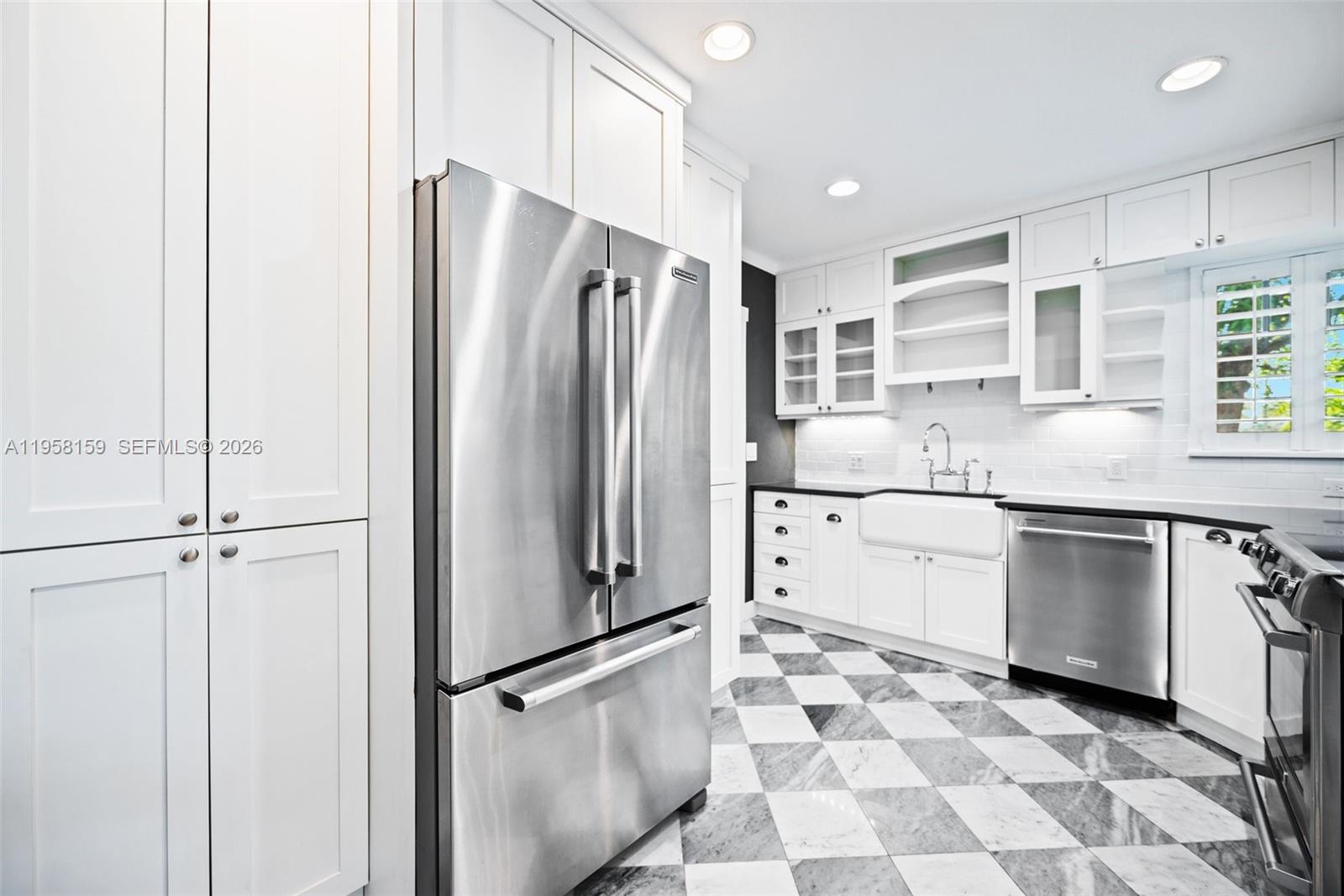 2396 Southwest 20th Street Miami, FL 33145 - Photo 14 of 35