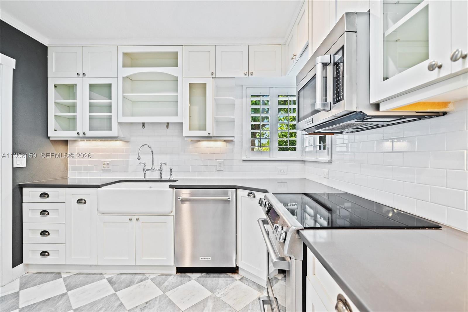 2396 Southwest 20th Street Miami, FL 33145 - Photo 15 of 35