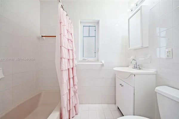 $4,800 | 2396 Southwest 20th Street, Miami, FL 33145