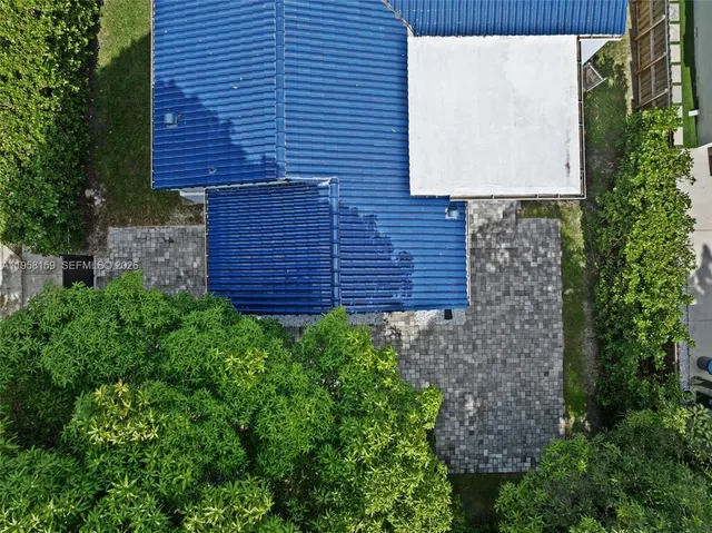 $5,200 | 2396 Southwest 20th Street, Miami, FL 33145