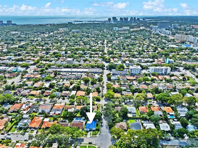 $5,200 | 2396 Southwest 20th Street, Miami, FL 33145