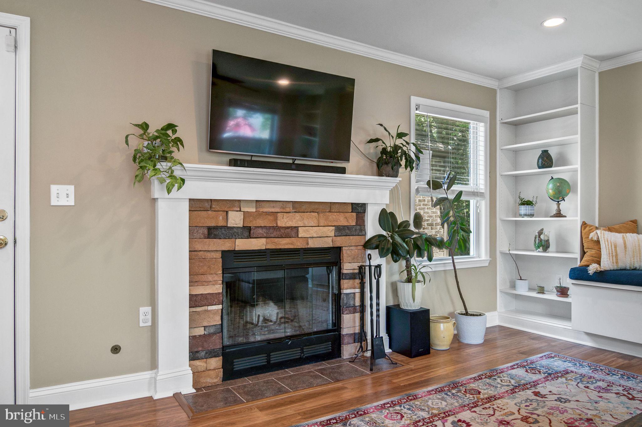 3108 Burgundy Road Alexandria, VA 22303 - Photo 18 of 39 2nd fireplace