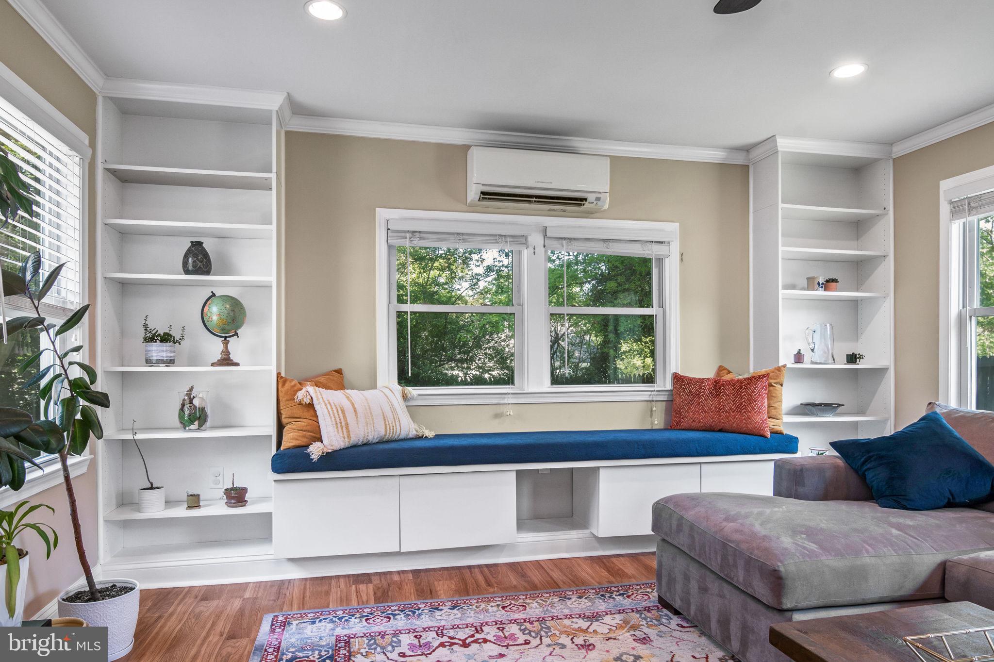 3108 Burgundy Road Alexandria, VA 22303 - Photo 19 of 39 Tons of Natural Lights!