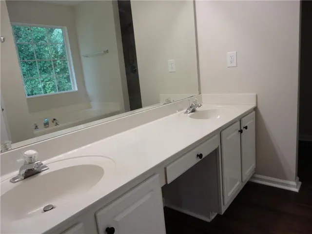 $2,200 | 1715 Crestwell Lane Southwest, Grayson, GA 30017