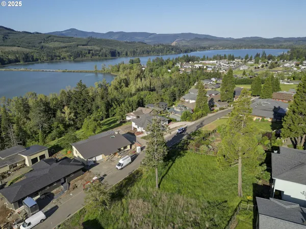 $95,000 | Sunridge Lane, Unit 41, Lowell, OR 97452